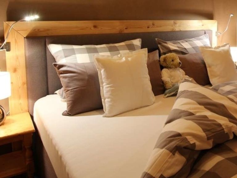 Kuscheliges Schlafzimmer für süße Träume in der Ferienwohnung Hirschenstein