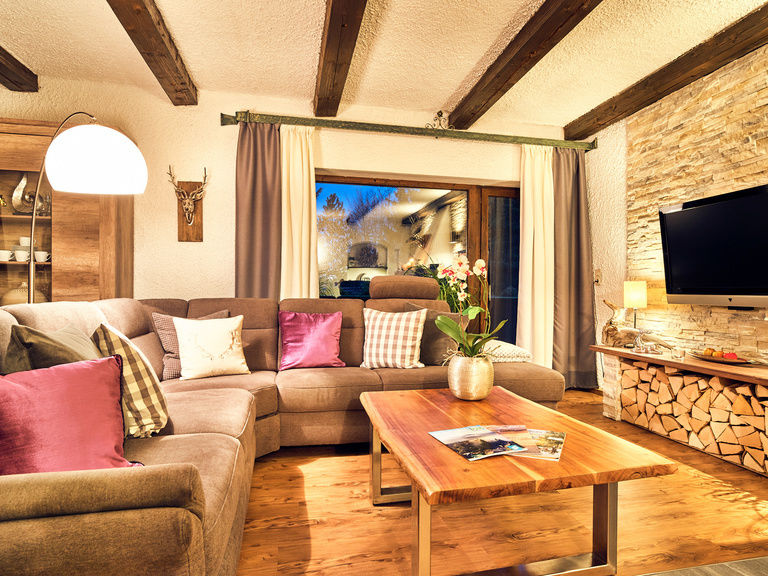 Hochwertiges Wohnzimmer in der Ferienwohnung Enzian in Bodenmais