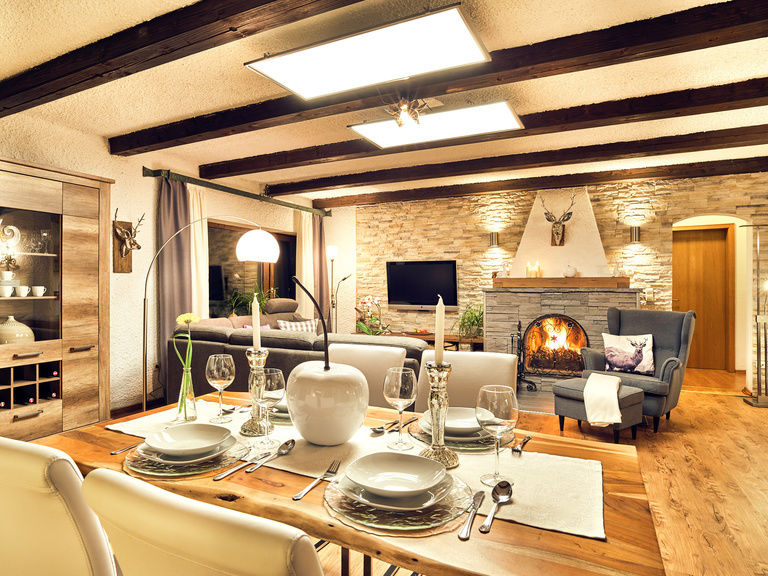 Großer Esstsich in der Ferienwohnung Enzian in Bodenmais