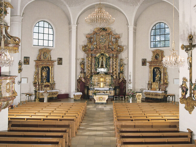 Katholische Pfarrkirche Mariä Himmelfahrt in Bodenmais